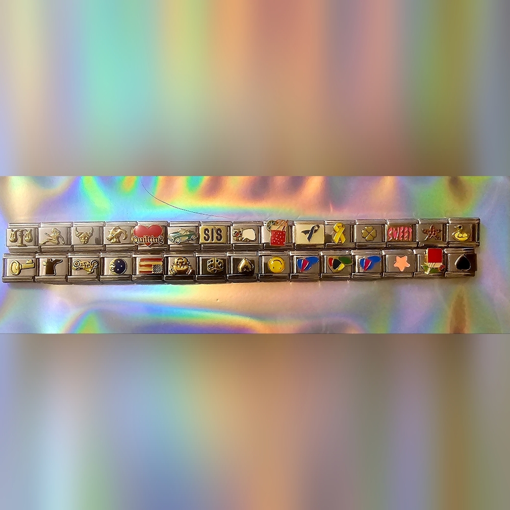 30 Italian Charms